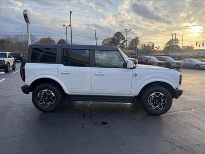 2025 Ford Bronco Outer Banks®