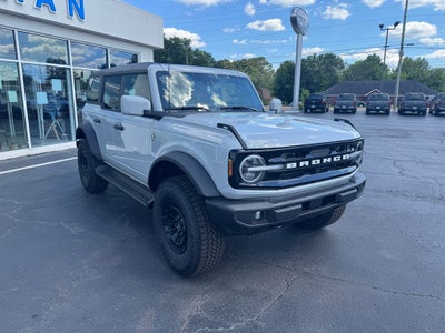 2026 Ford Bronco Outer Banks