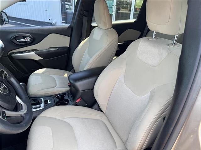 2018 Jeep Cherokee Latitude Front-wheel Drive