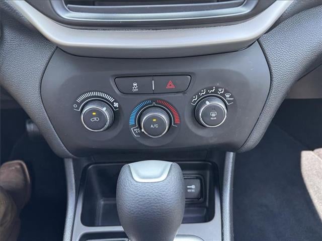 2018 Jeep Cherokee Latitude Front-wheel Drive