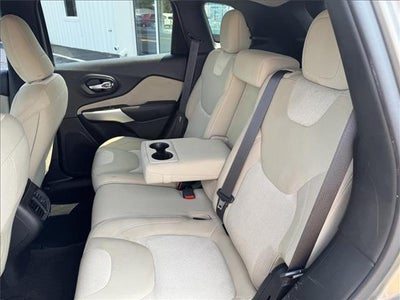 2018 Jeep Cherokee Latitude Front-wheel Drive