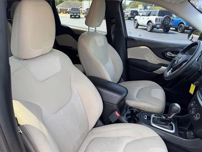 2018 Jeep Cherokee Latitude Front-wheel Drive