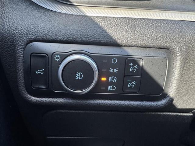 2024 Ford Explorer XLT 4x2