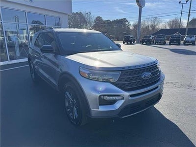 2024 Ford Explorer XLT 4x2