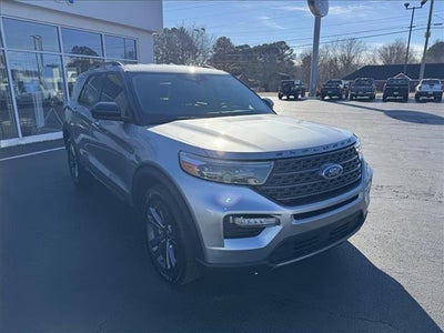 2024 Ford Explorer XLT 4x2