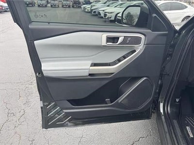 2022 Ford Explorer XLT 4x2