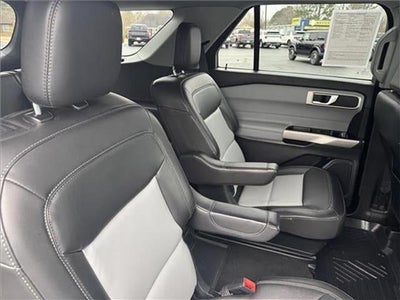 2022 Ford Explorer XLT 4x2