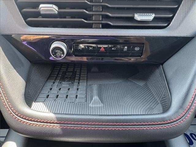 2025 Ford Explorer ST-Line 4x2