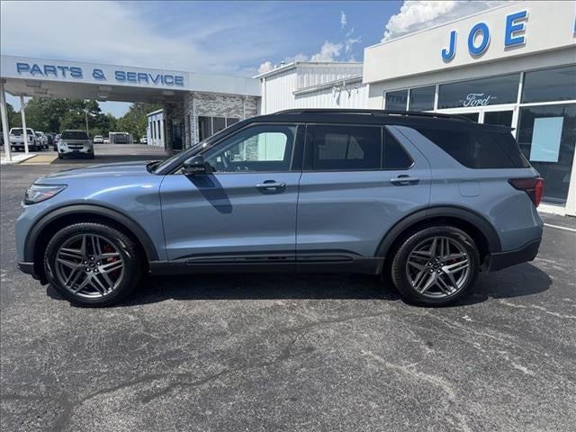2025 Ford Explorer ST-Line 4x2
