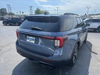 2025 Ford Explorer ST-Line 4x2