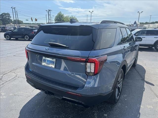 2025 Ford Explorer ST-Line 4x2