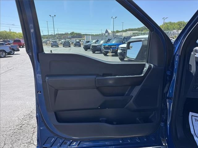 2022 Ford F-150 XL 4x4 SuperCrew Cab 5.5 ft. box 145 in. WB