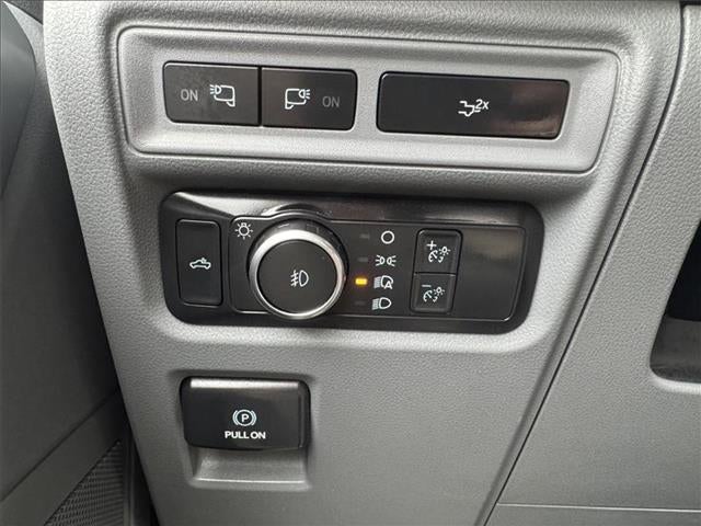 2022 Ford F-150 Base