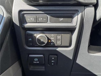 2022 Ford F-150 XL 4x4 SuperCrew Cab 5.5 ft. box 145 in. WB