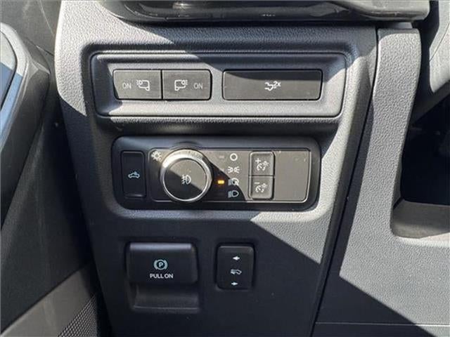 2022 Ford F-150 XL 4x4 SuperCrew Cab 5.5 ft. box 145 in. WB