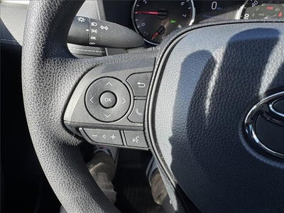 2021 Toyota RAV4 LE Front-wheel Drive