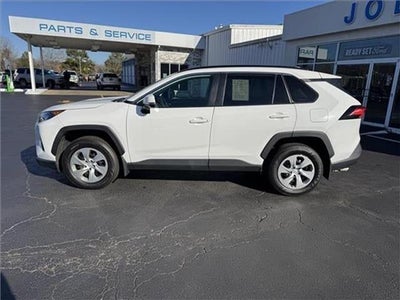 2021 Toyota RAV4 LE Front-wheel Drive