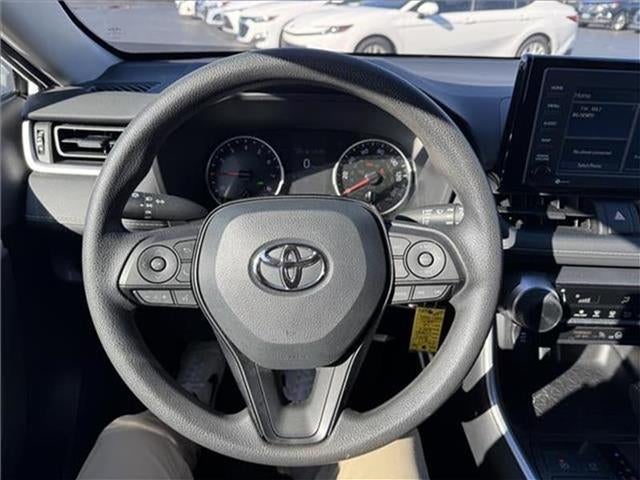 2021 Toyota RAV4 LE Front-wheel Drive