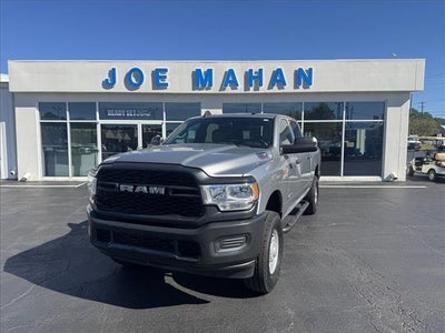 2022 RAM 2500 Tradesman 4x4 Crew Cab 6.3 ft. box 149 in. WB