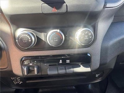 2022 RAM 2500 Tradesman 4x4 Crew Cab 6.3 ft. box 149 in. WB