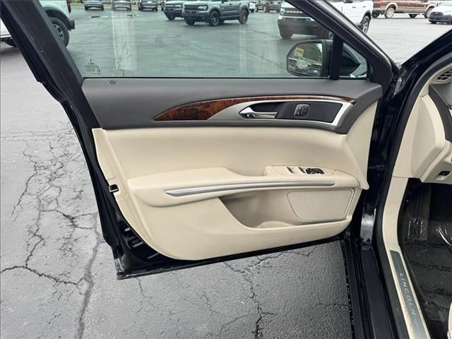 2016 Lincoln MKZ Front-wheel Drive Sedan