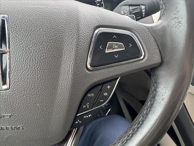 2016 Lincoln MKZ Front-wheel Drive Sedan