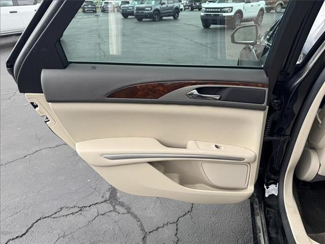 2016 Lincoln MKZ Front-wheel Drive Sedan