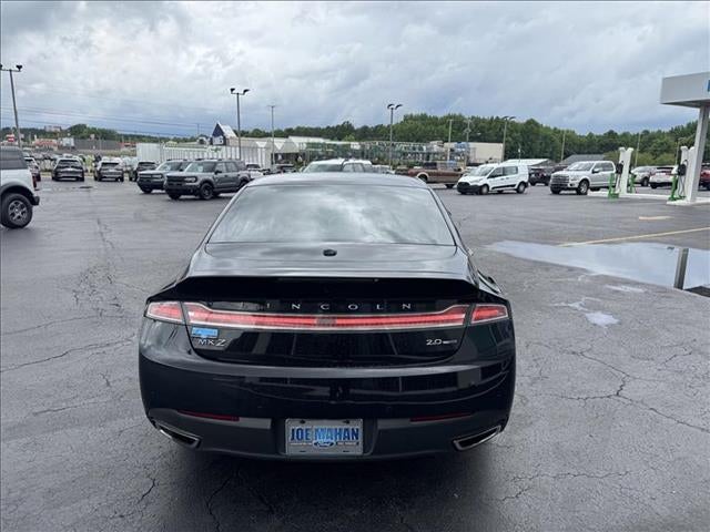 2016 Lincoln MKZ Front-wheel Drive Sedan