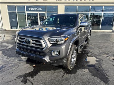 2023 Toyota Tacoma Limited V6 4x4 Double Cab 5 ft. box 127.4 in. WB