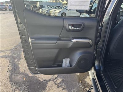 2023 Toyota Tacoma Limited V6 4x4 Double Cab 5 ft. box 127.4 in. WB