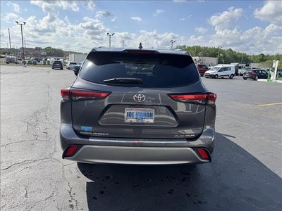 2021 Toyota Highlander Platinum Front-wheel Drive