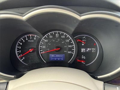 2017 Nissan Quest Base