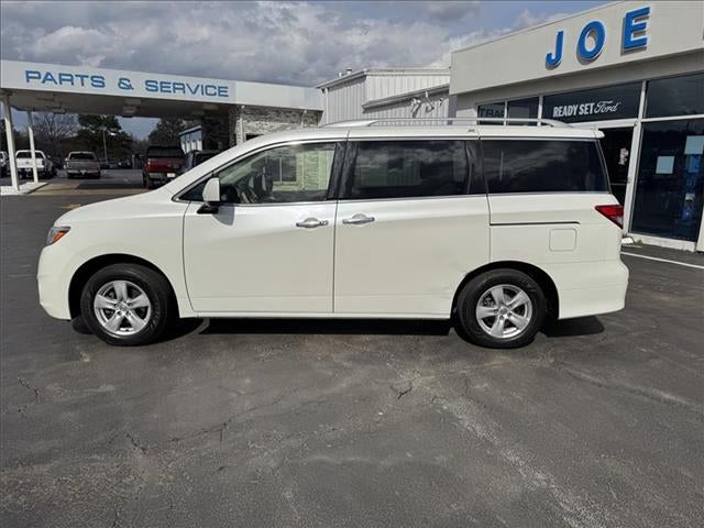 2017 Nissan Quest Base