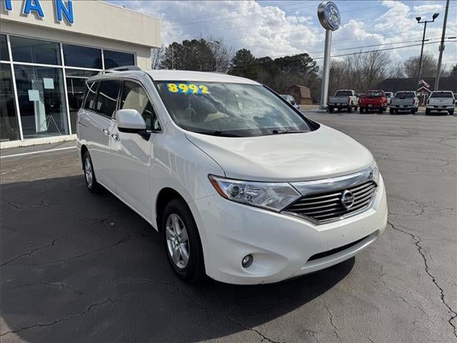 2017 Nissan Quest Base